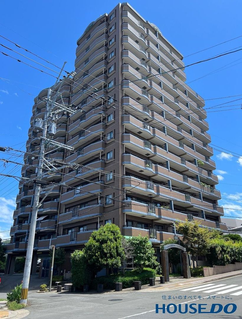 3LDK Apartment in Nagasaki with Balcony Views | JGM Verde Hills - Thumbnail 2