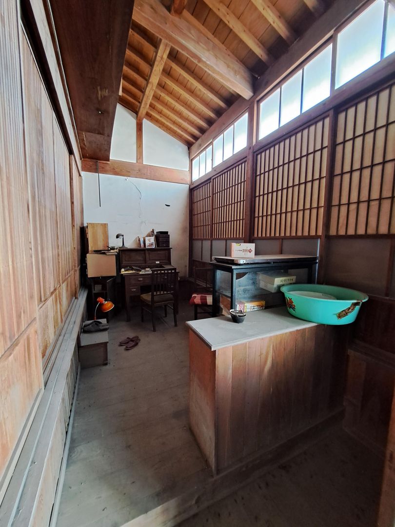 90+ Year Old Kominka on 852 sqm Lot in Minamishimabara - Thumbnail 4