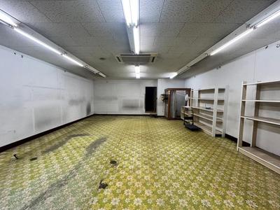 Commercial-Residential Property in Shimabara City - 260sqm Mixed-Use Building — Image 1, Shimabara, Nagasaki