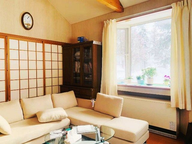 Stylish 2LDK Townhouse for Sale in Kutchan, Hokkaido - Thumbnail 2