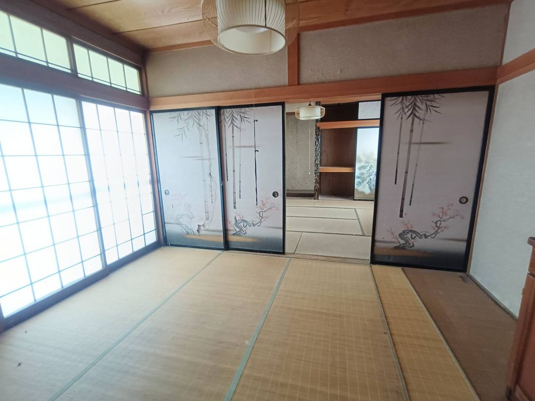 Spacious 4LDK Wooden House in Odate - Thumbnail 3