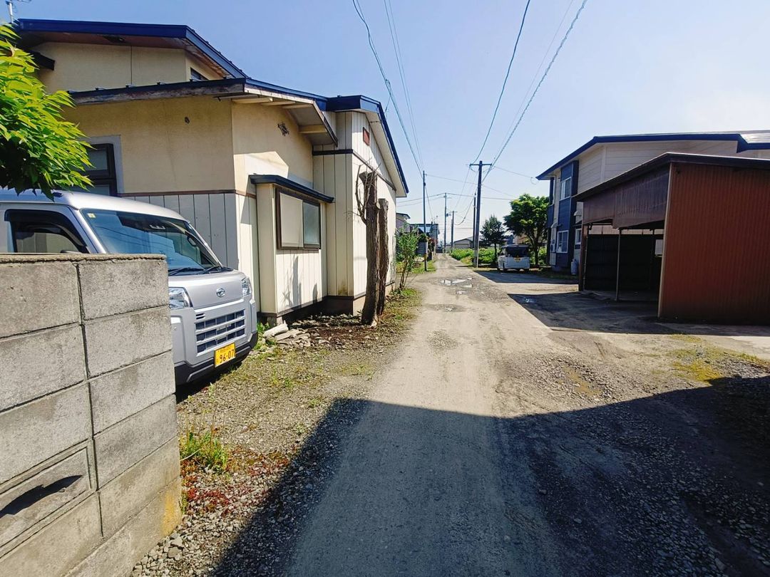 Spacious 5LDK House in Odate with Large Garden - Thumbnail 2