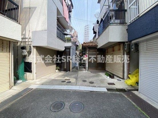 3DK Detached House for Sale in Higashiōsaka, Osaka - 5 Million Yen - Thumbnail 3