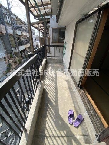 3DK Detached House for Sale in Higashiōsaka, Osaka - 5 Million Yen - Thumbnail 2