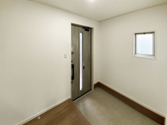 Renovated 4LDK Detached House Near Niwasaka Station, Fukushima - Thumbnail 2