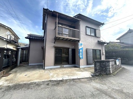Renovated 3LDK House for Sale in Higashihiroshima, Hiroshima - Thumbnail 2