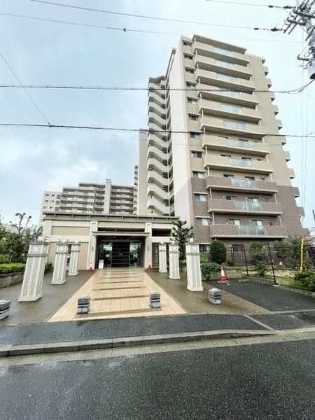 4LDK Apartment for Sale in Matsubara, Osaka - Thumbnail 3