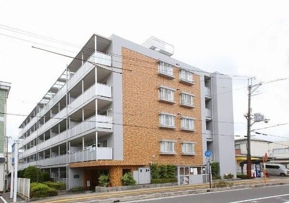 3LDK Renovated Apartment Near Yasu Station in Shiga - Thumbnail 4