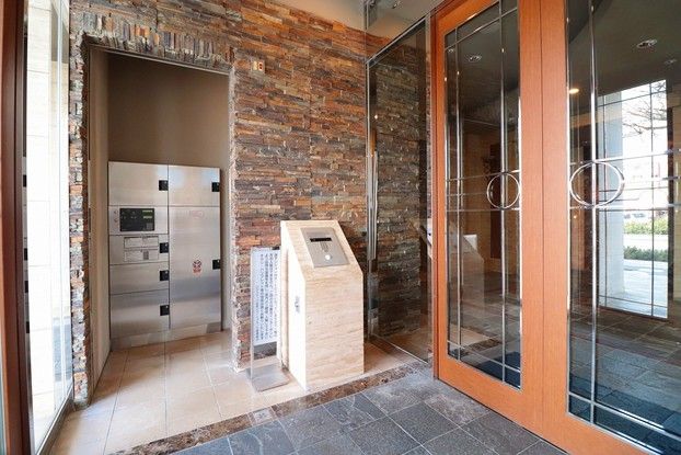 2LDK Apartment for Sale in Naha, Okinawa - 84.3 sqm - Thumbnail 4