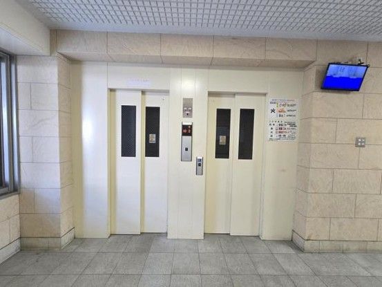 Morinomiya Park Side Co-op 4LDK Apartment for Sale in Osaka - Thumbnail 2