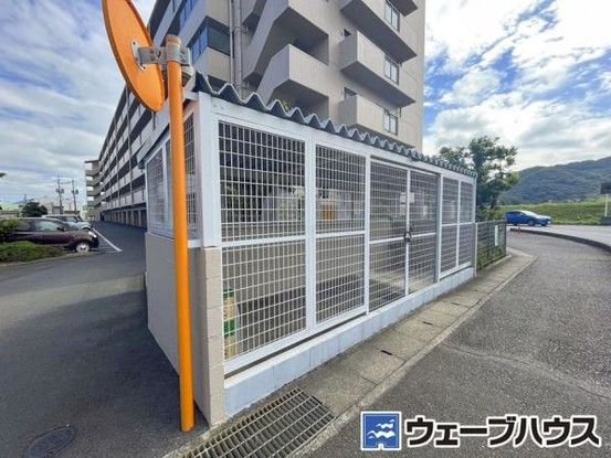 Renovated 3LDK Apartment in Okayama City Naka Ward - Thumbnail 4