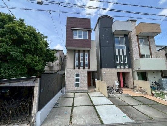 4LDK Detached House in Itabashi, Tokyo – 97.88 sqm - Thumbnail 3