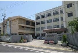 Renovated 4LDK House in Himeji, 95.22 sqm, 2 Parking Spaces - Thumbnail 3