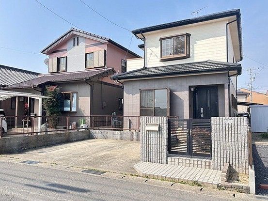 Renovated 3LDK House for Sale in Suzuka, Mie - Thumbnail 2