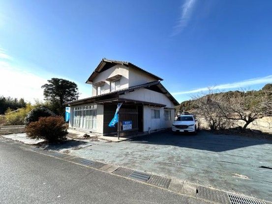 Renovated 3SLDK House for Sale in Yanai, Yamaguchi - 108m² - Thumbnail 2