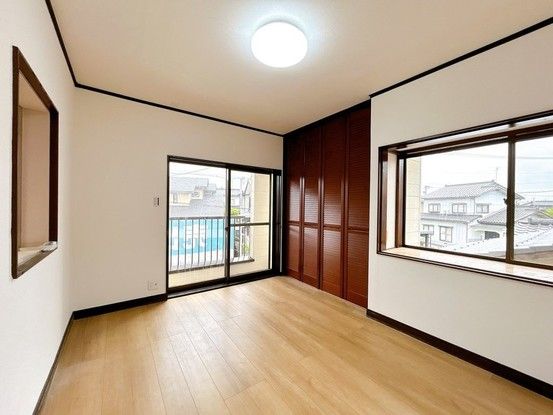 Renovated 5LDK House in Toyama City with Large Parking - Thumbnail 4