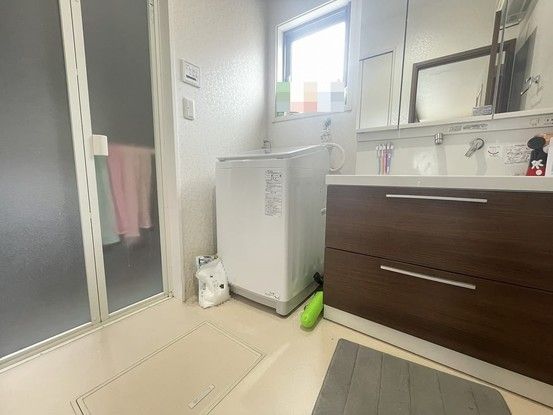 3SLDK House for Sale in Higashihiroshima City, Hiroshima - Thumbnail 4
