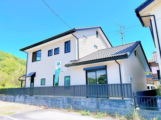 Renovated 5SLDK House for Sale in Tsukumi, Oita - Thumbnail 2
