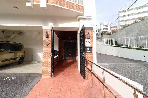 3LDK Apartment in Naha, Okinawa - 71.29 sqm - Thumbnail 2