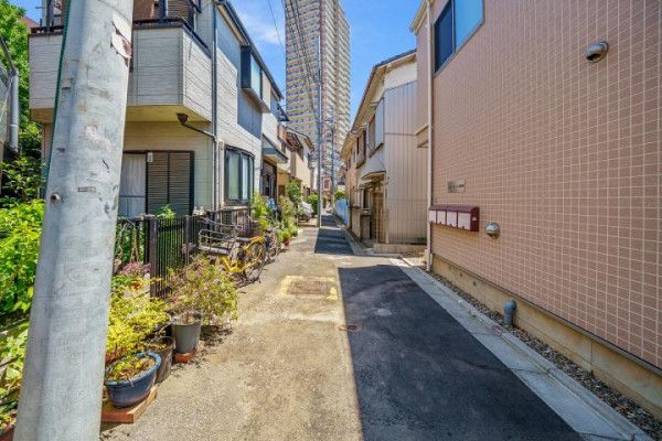 Resale 3LDK House in Nishisugamo, Toshima-ku, Tokyo - Thumbnail 4