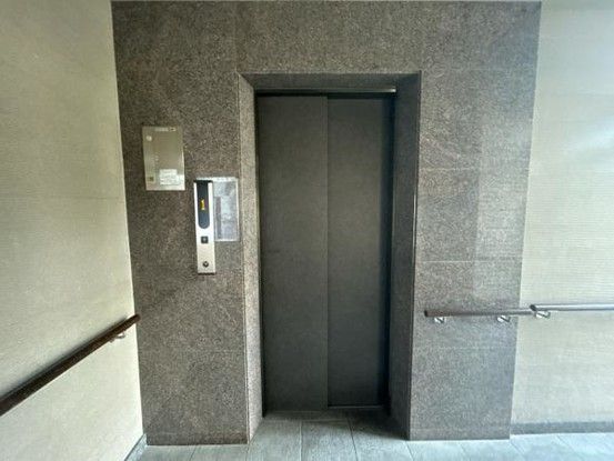 Renovated 4LDK Apartment for Sale in Kanazawa, Ishikawa - Thumbnail 3