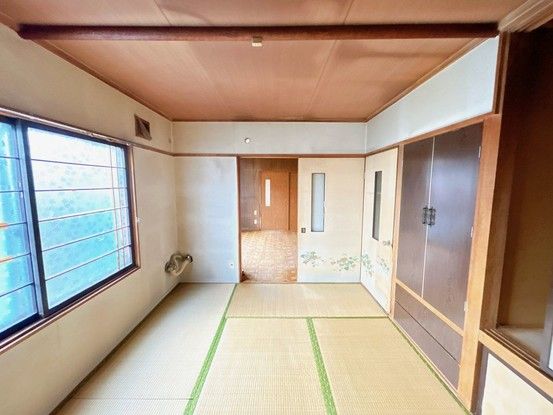 Renovated 4LDK House in Obihiro with 228 sqm Land - Thumbnail 4