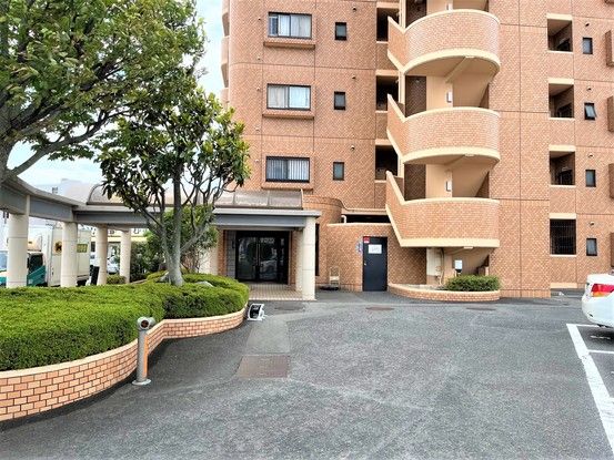 3LDK Apartment for Sale in Kurashiki, Okayama - Thumbnail 2