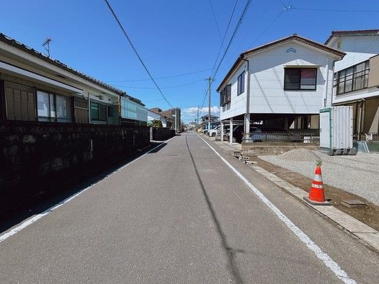 Renovated 3LDK House in Miyakonojo, Miyazaki - 118.62 sqm - Thumbnail 2