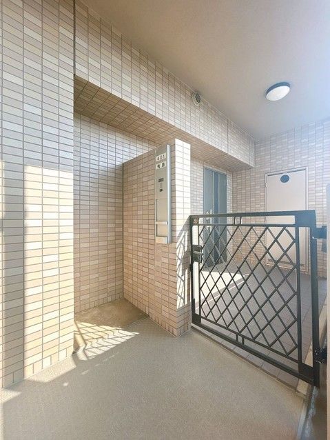 Renovated 3LDK Apartment in Togitsu, Nagasaki - Thumbnail 2