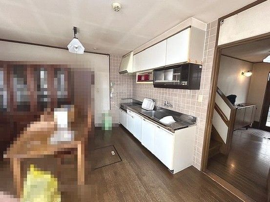 4SLDK House for Sale in Hatsukaichi with Large Garden - Thumbnail 3