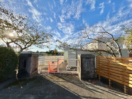 Renovated 4SLDK House in Omura City with Bay Views - Thumbnail 4