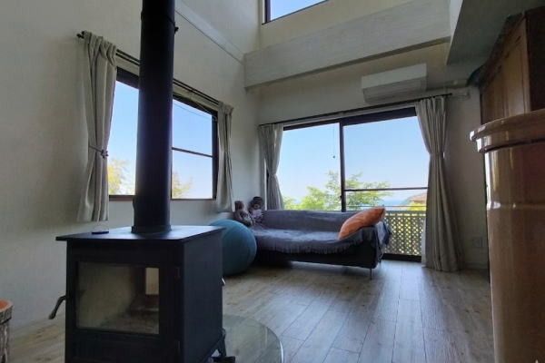 3LDK Detached House with Sea Views in Atami, Shizuoka - Thumbnail 2