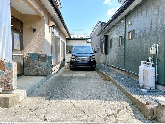 Renovated 4LDK House in Oirase Town, Aomori Prefecture - Thumbnail 3