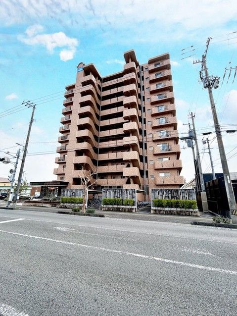 3LDK Apartment for Sale in Kochi City, Kochi Prefecture - Thumbnail 2