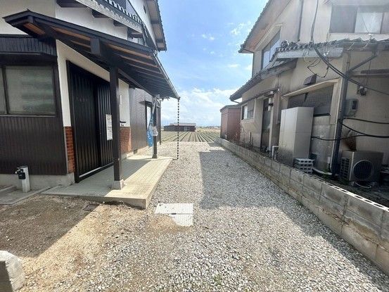 Renovated 3LDK Detached House Near Wada-hama Station in Yonago - Thumbnail 4