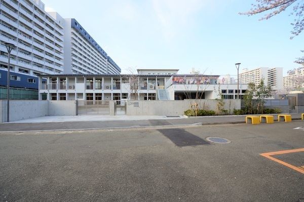 3LDK Apartment for Sale in Saiwai Ward, Kawasaki - Thumbnail 4