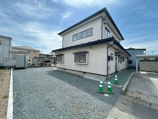Renovated 7DK House in Oshu City, Iwate – 173m² - Thumbnail 2