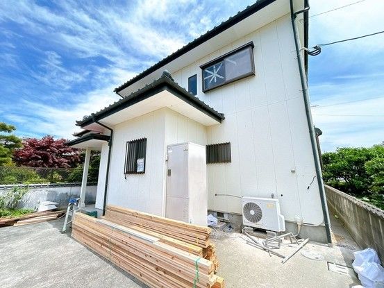 Renovated 4SLDK House in Karatsu City, Saga Prefecture - Thumbnail 2
