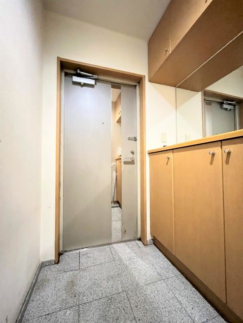 2SLDK Apartment for Sale in Takamatsu, Kagawa - 79.92m² - Thumbnail 3