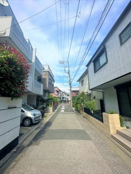 2SLDK House for Sale in Katsushika, Tokyo Near Aoto Station - Thumbnail 4