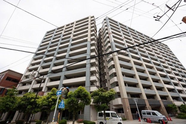 2LDK Apartment for Sale in Gifu City Near Meitetsu Gifu Station - Thumbnail 2