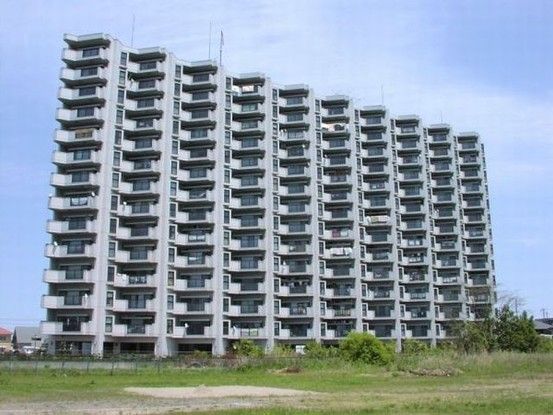 2LDK Apartment with Lake Biwa View in Moriyama, Shiga - Thumbnail 4