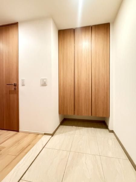 1LDK Apartment in Nakanoshima Tower, Kita-ku, Osaka - Thumbnail 3