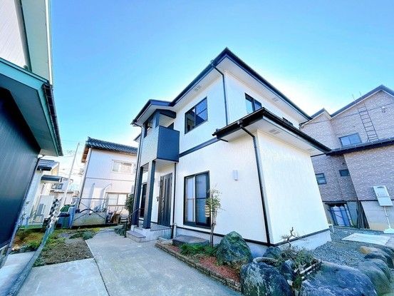 Renovated 4LDK House in Joetsu, Niigata with Parking - Thumbnail 2