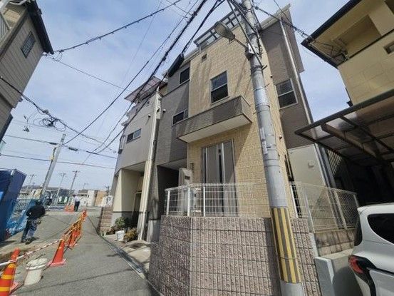 Detached House for Sale in Yodogawa Ward, Osaka - Thumbnail 4