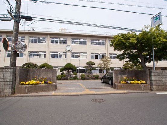3LDK Used House for Sale in Sakura City, Chiba - 104.75 sqm - Thumbnail 2