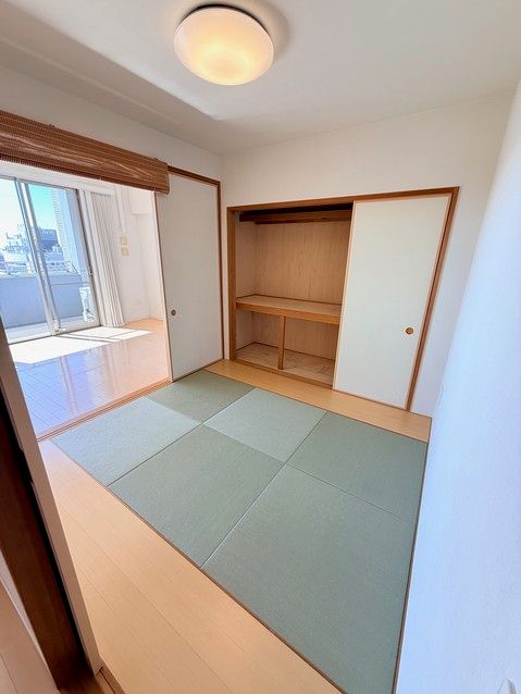 Top-Floor 3LDK Apartment near Utsunomiya Station, Tochigi - Thumbnail 2