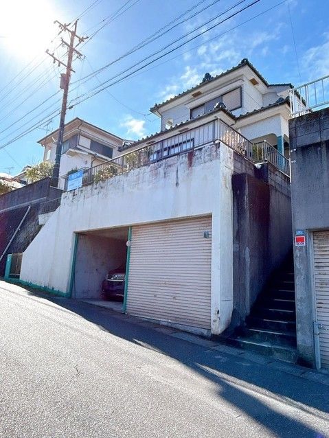 Renovated 4DK House in Kagoshima City with 2-Car Parking - Image 1