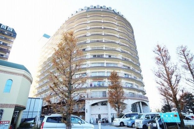 Lake Biwa Urban Resort 1LDK Apartment for Sale in Moriyama - Thumbnail 4