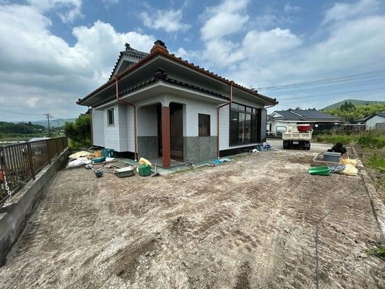 Renovated 3LDK Detached House in Isa City, Kagoshima - Thumbnail 2